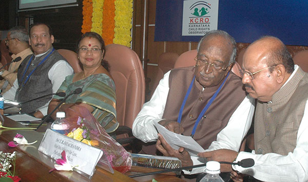 ಹೆಣ್ಣು ಮಕ್ಕಳ ರಕ್ಷಣೆಗೆ ಪ್ರತ್ಯೇಕ ನೀತಿ: ಸಚಿವೆ ಉಮಾಶ್ರೀ